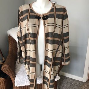 New with tag 3x Anne Kline long knit cardigan with buckle snap neck